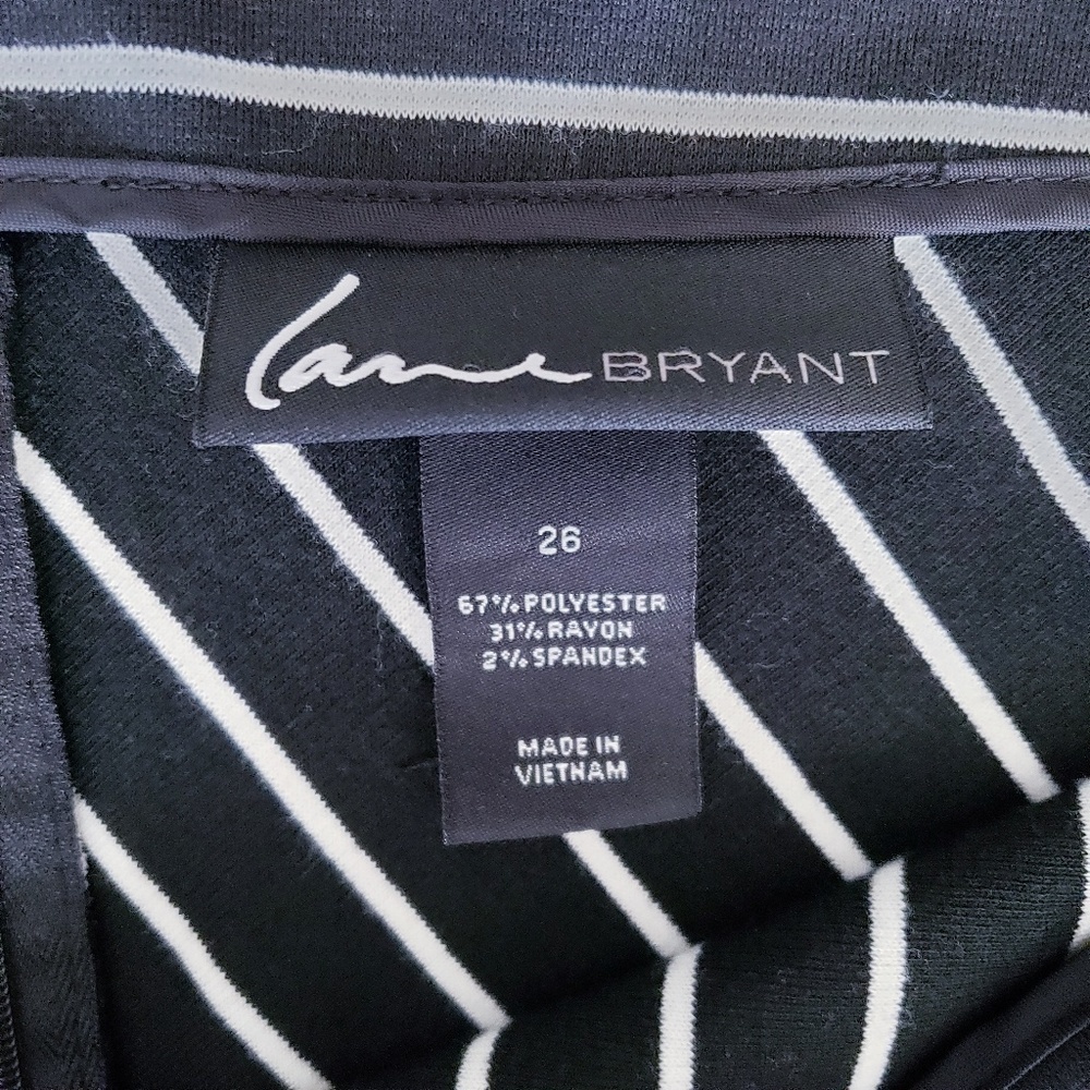 Lane Bryant Skirt Size 26 Black & White Striped Pencil - Picture 3 of 3